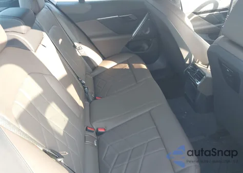 2025 BMW 530I xDrive z USA, uszkodzony, nr VIN WBA53FJ09SCU17582